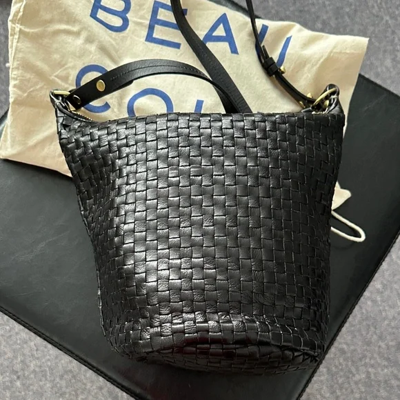 Excellent condition Clare V petite Jeanne in black woven - Picture 2 of 5